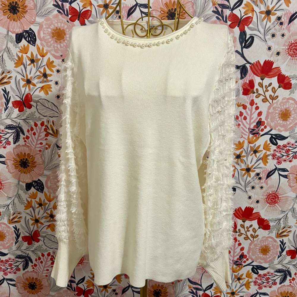 Sioni Cream Long Sleeve Boxy Ruffled Blouse